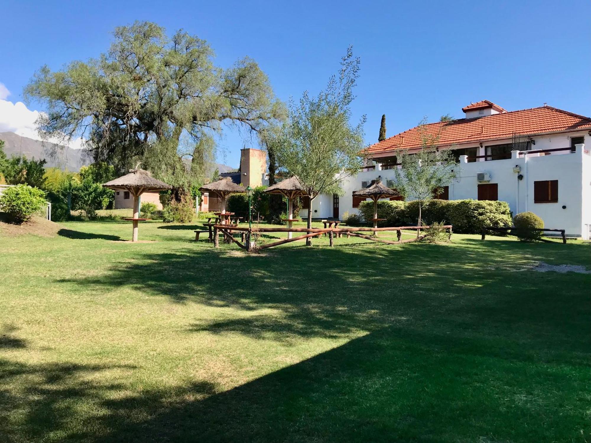 Hotel De Los Cesares Villa de Merlo Exterior photo